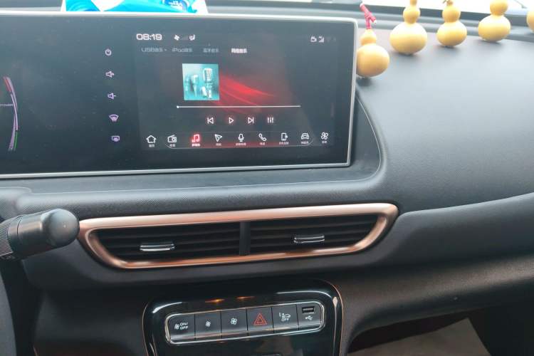 Used ORA White Cat 2022 Xiaoyue Mao Edition 401 km Flagship Model Lithium Ternary Audio And AC Panel