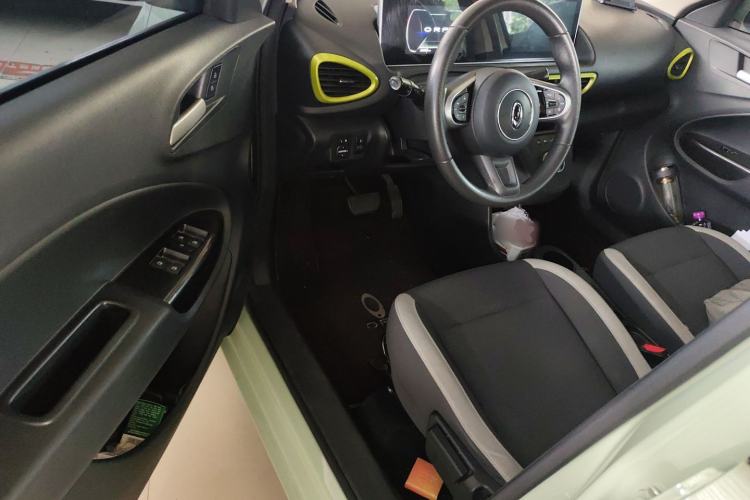 Used ORA White Cat 2022 Upgraded Model 305km Range Luxury Version Lithium-Ion Battery Driver Seat