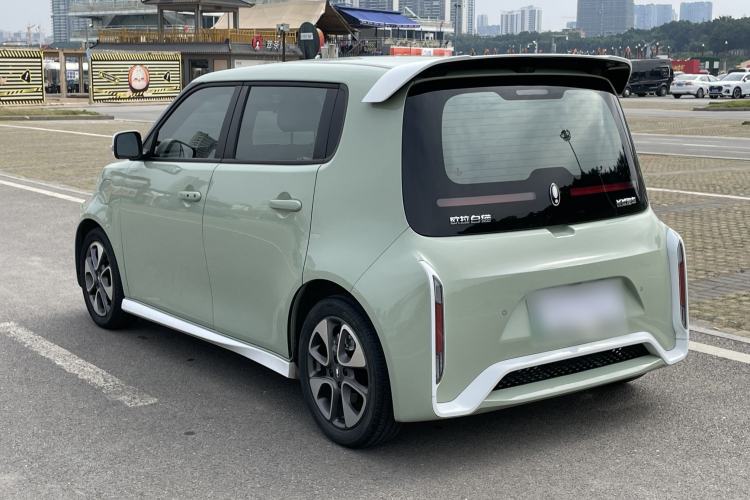 Used ORA White Cat 2022 Xiaoyue Mao Edition 360 km Luxury Model Lithium NMC Exterior 3