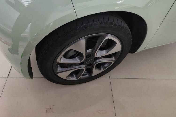 Used ORA White Cat 2022 Upgraded Model 305km Range Luxury Version Lithium-Ion Battery Exterior 4