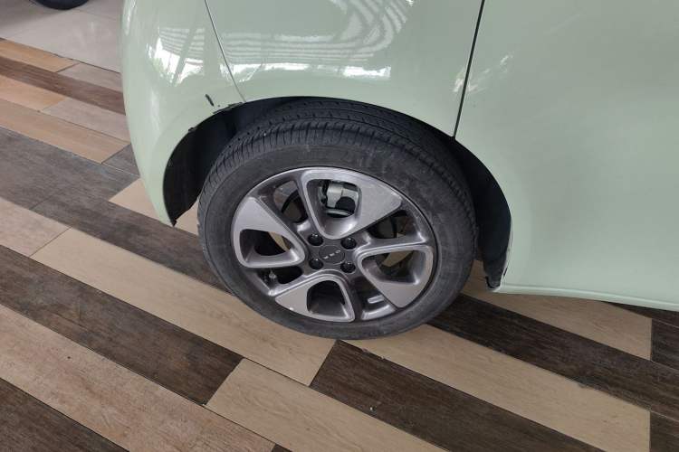 Used ORA White Cat 2022 Upgraded Model 305km Range Luxury Version Lithium-Ion Battery Exterior 5