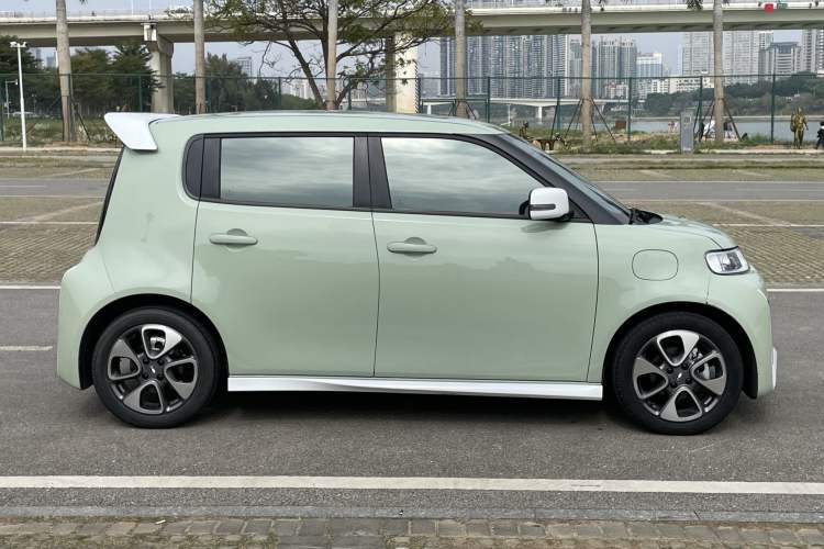 Used ORA White Cat 2022 Xiaoyue Mao Edition 360 km Luxury Model Lithium NMC Exterior 7