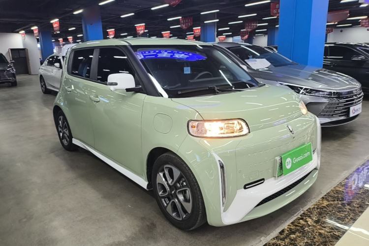 Used ORA White Cat 2022 Xiaoyue Mao Edition 401 km Flagship Model Lithium Ternary Front Right 45 Deg