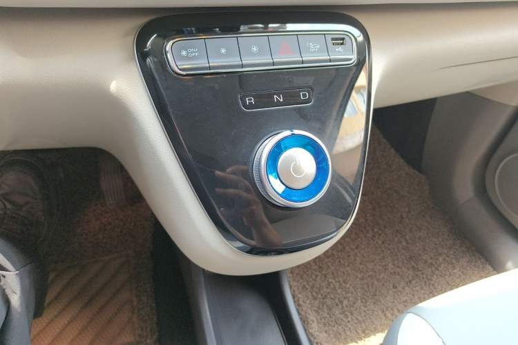 Used ORA White Cat 2022 Xiaoyue Mao Edition 401 km Flagship Model Lithium Ternary Gear Lever