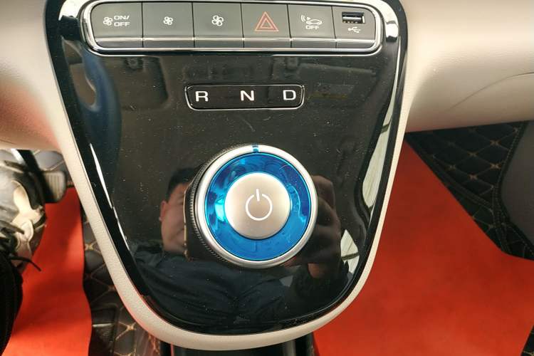 Used ORA White Cat 2022 Xiaoyue Mao Edition 401 km Flagship Model Lithium Ternary Gear Lever
