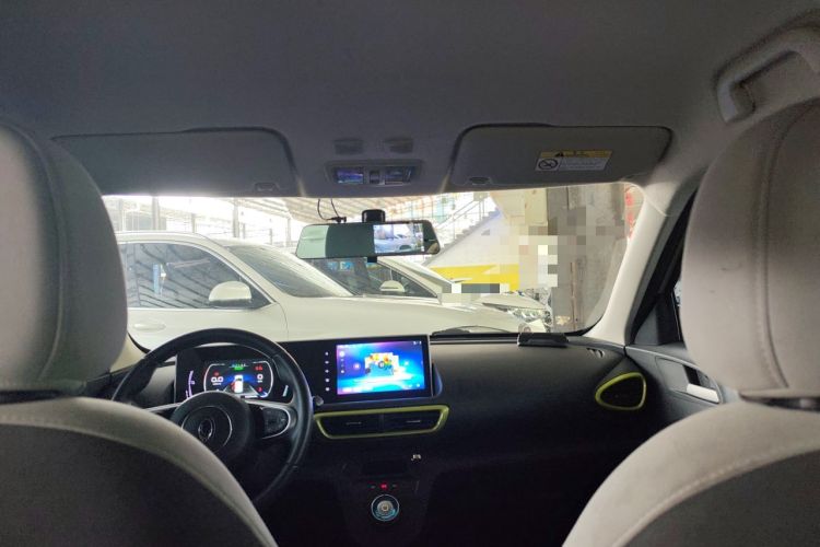 Used ORA White Cat 2022 Upgraded Model 305km Range Luxury Version Lithium-Ion Battery Headliner