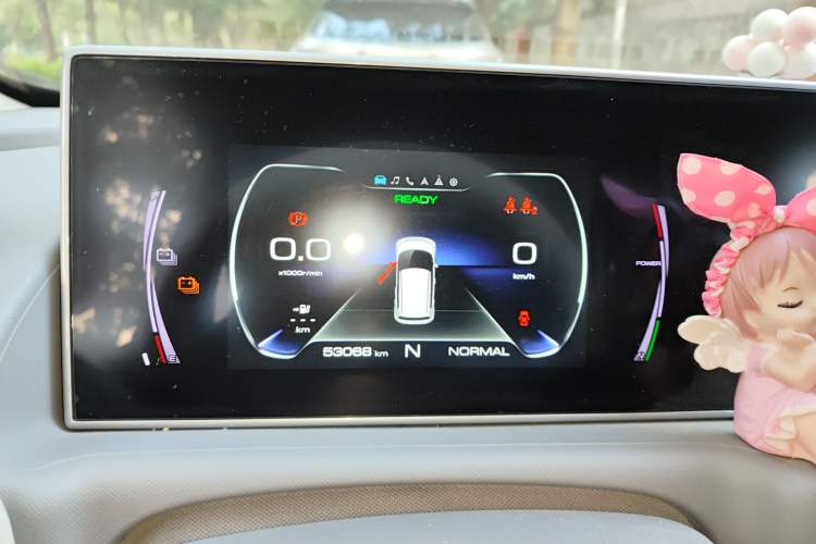 Used ORA White Cat 2022 Upgraded Model 305km Range Luxury Version Lithium-Ion Battery Instrument Cluster