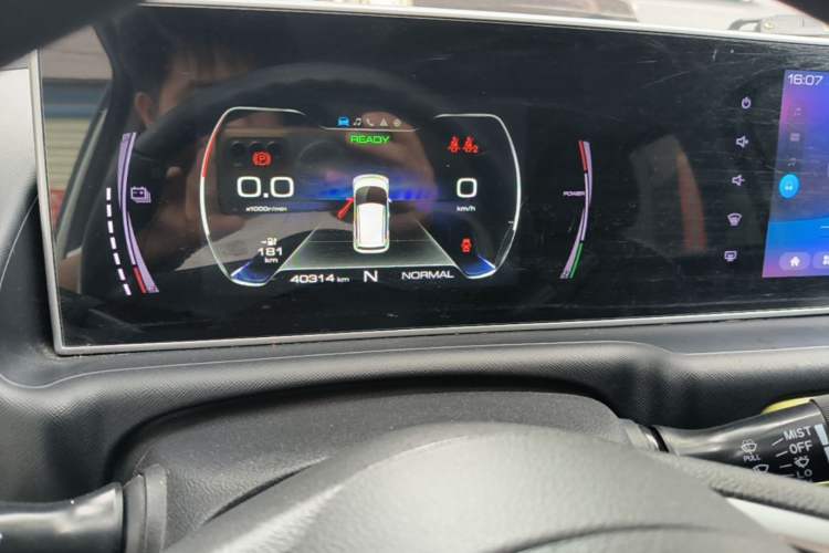 Used ORA White Cat 2022 Upgraded Model 305km Range Luxury Version Lithium Iron Phosphate Instrument Cluster
