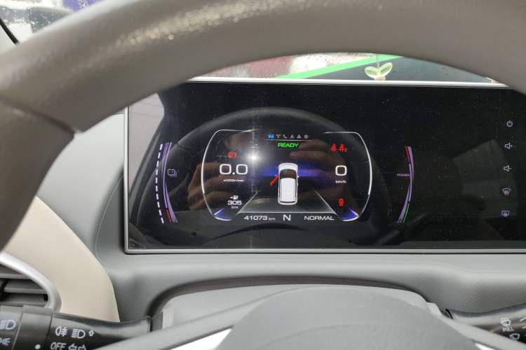 Used ORA White Cat 2022 Upgraded Model 305km Range Luxury Version Lithium-Ion Battery Instrument Cluster