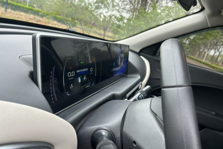 Used ORA White Cat 2022 Xiaoyue Mao Edition 360 km Luxury Model Lithium NMC Interior 7