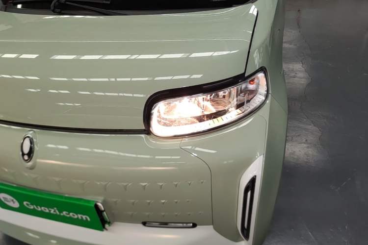 Used ORA White Cat 2022 Xiaoyue Mao Edition 360 km Luxury Model Lithium NMC Left Front Headlight