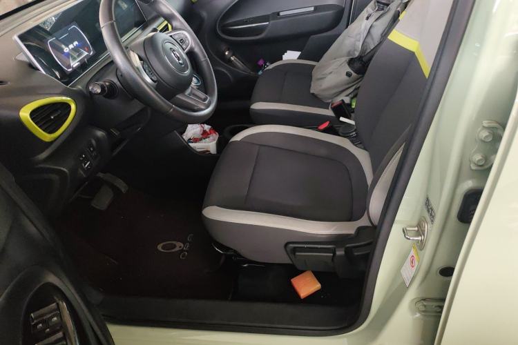 Used ORA White Cat 2022 Upgraded Model 305km Range Luxury Version Lithium-Ion Battery Left Front Seat