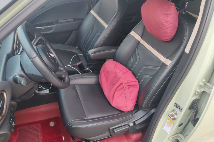 Used ORA White Cat 2022 Xiaoyue Mao Edition 401 km Flagship Model Lithium Ternary Left Front Seat