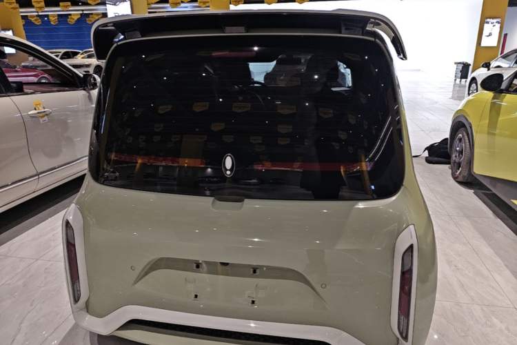 Used ORA White Cat 2022 Xiaoyue Mao Edition 360 km Luxury Model Lithium NMC Rear