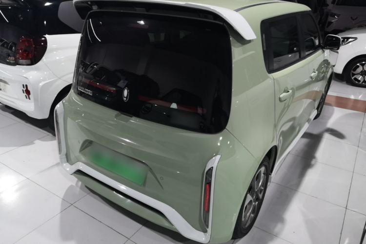Used ORA White Cat 2022 Xiaoyue Mao Edition 360 km Luxury Model Lithium NMC Rear Right 45 Deg