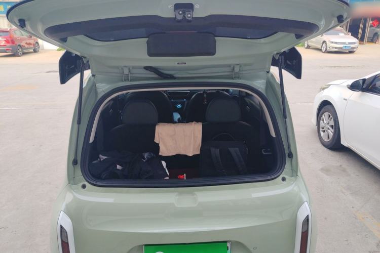 Used ORA White Cat 2022 Xiaoyue Mao Edition 401 km Flagship Model Lithium Ternary Trunk