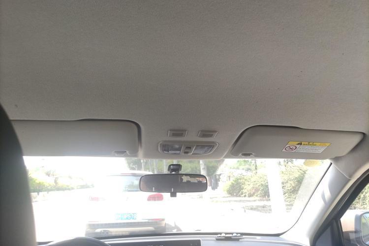 Used ORA White Cat 2022 Xiaoyue Mao Edition 360 km Luxury Model Lithium NMC Headliner