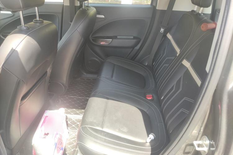 Used ORA White Cat 2022 Xiaoyue Mao Edition 360 km Luxury Model Lithium NMC Left Rear Seat