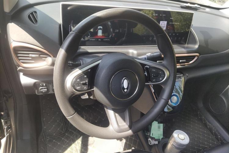 Used ORA White Cat 2022 Xiaoyue Mao Edition 360 km Luxury Model Lithium NMC Steering Wheel