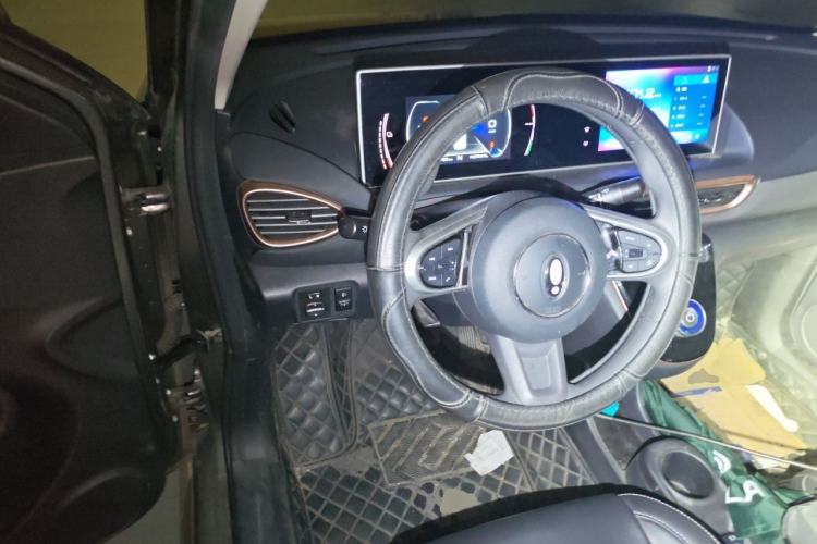 Used ORA White Cat 2022 Xiaoyue Mao Edition 360 km Luxury Model Lithium NMC Steering Wheel