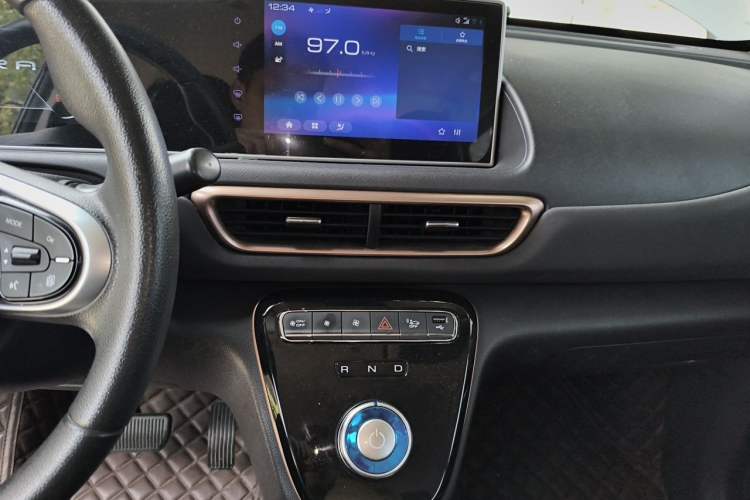 Used ORA White Cat 2022 Xiaoyue Mao Edition 401 km Flagship Model Lithium Ternary Audio And AC Panel
