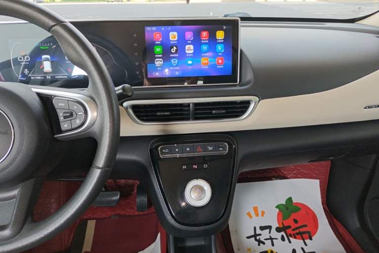 Used ORA White Cat 2022 Xiaoyue Mao Edition 360 km Luxury Model Lithium NMC Audio And AC Panel