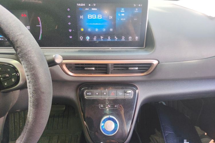Used ORA White Cat 2022 Upgraded Model 305km Range Luxury Version Lithium-Ion Battery Audio And AC Panel