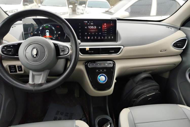 Used ORA White Cat 2022 Xiaoyue Mao Edition 360 km Luxury Model Lithium NMC Audio And AC Panel