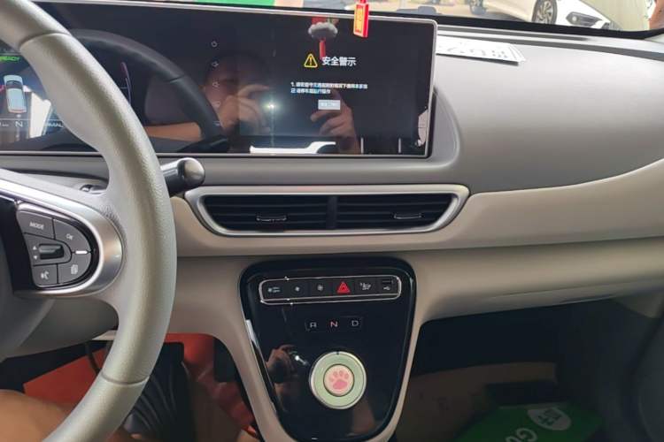 Used ORA White Cat 2022 Xiaoyue Mao Edition 360 km Luxury Model Lithium NMC Audio And AC Panel