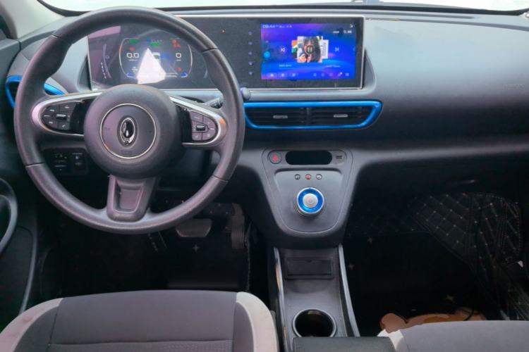 Used ORA White Cat 2022 Upgraded Model 305km Range Luxury Version Lithium-Ion Battery Center Console