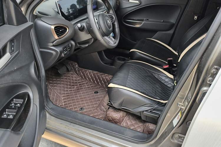 Used ORA White Cat 2022 Xiaoyue Mao Edition 401 km Flagship Model Lithium Ternary Driver Seat