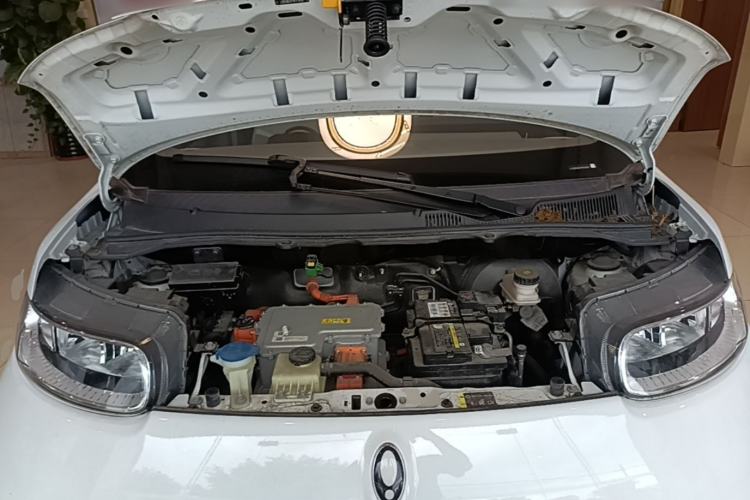 Used ORA White Cat 2022 Upgraded Model 305km Range Luxury Version Lithium-Ion Battery Engine Bay