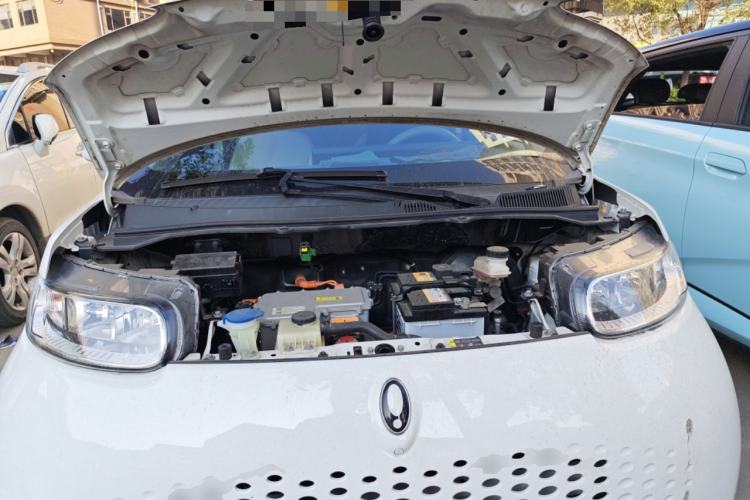 Used ORA White Cat 2022 Upgraded Model 305km Range Luxury Version Lithium-Ion Battery Engine Bay