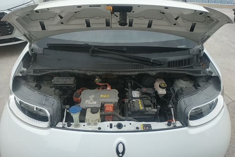 Used ORA White Cat 2022 Upgraded Model 305km Range Luxury Version Lithium-Ion Battery Engine Bay