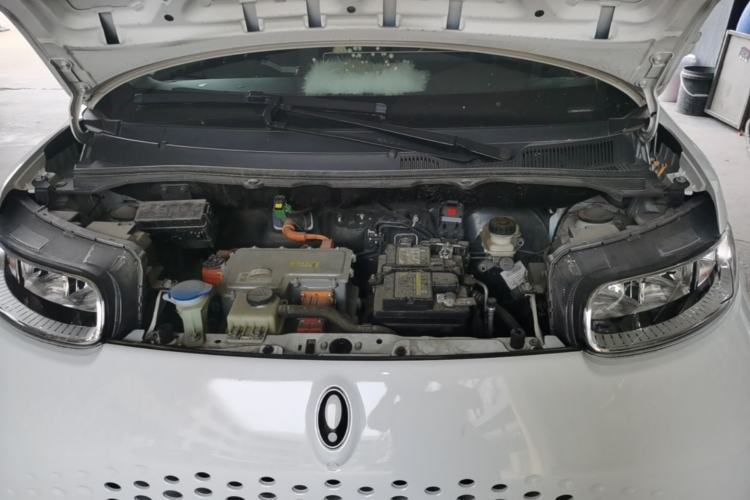Used ORA White Cat 2022 Upgraded Model 305km Comfort Version Lithium-Ion Battery Engine Bay