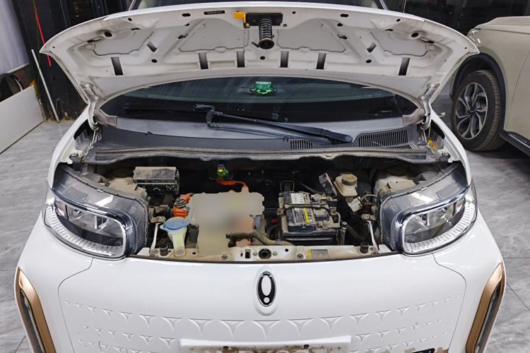 Used ORA White Cat 2022 Xiaoyue Mao Edition 360 km Luxury Model Lithium NMC Engine Bay