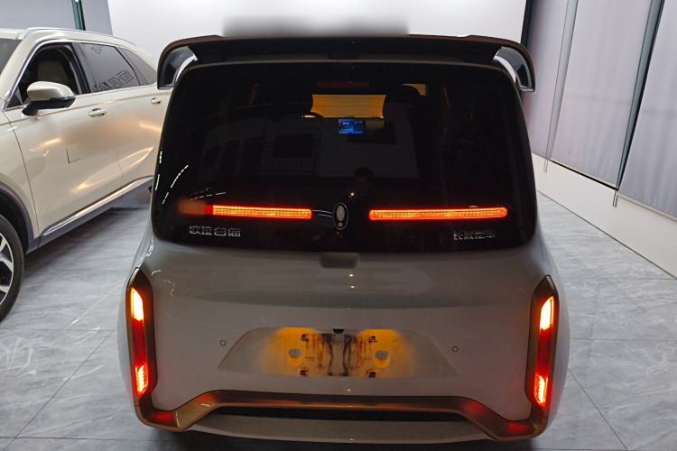 Used ORA White Cat 2022 Xiaoyue Mao Edition 360 km Luxury Model Lithium NMC Exterior 4
