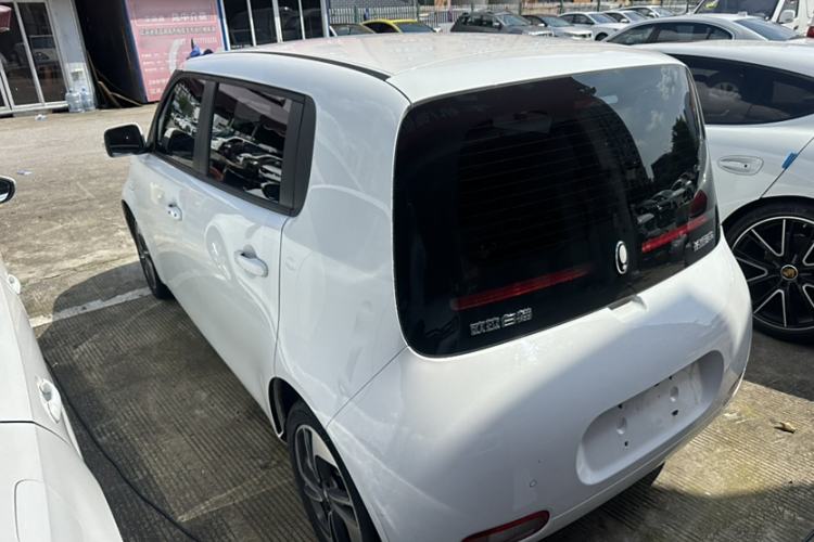 Used ORA White Cat 2022 Upgraded Model 305km Range Luxury Version Lithium-Ion Battery Exterior 4