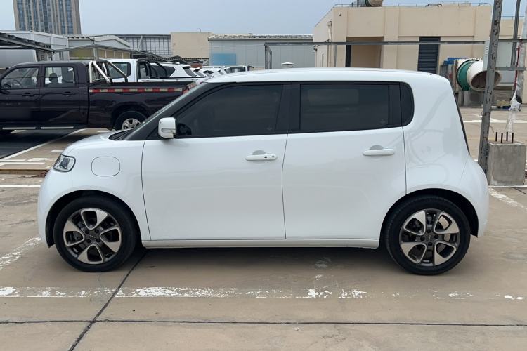 Used ORA White Cat 2022 Upgraded Model 305km Range Luxury Version Lithium-Ion Battery Exterior 5