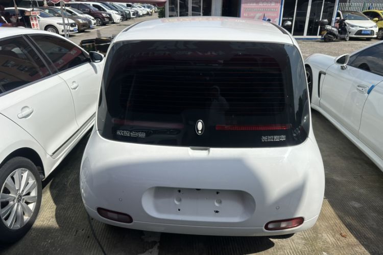 Used ORA White Cat 2022 Upgraded Model 305km Range Luxury Version Lithium-Ion Battery Exterior 5