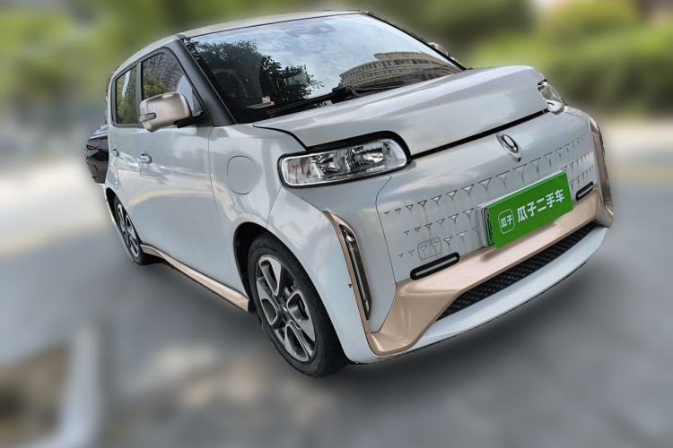 Used ORA White Cat 2022 Xiaoyue Mao Edition 401 km Flagship Model Lithium Ternary Front Right 45 Deg