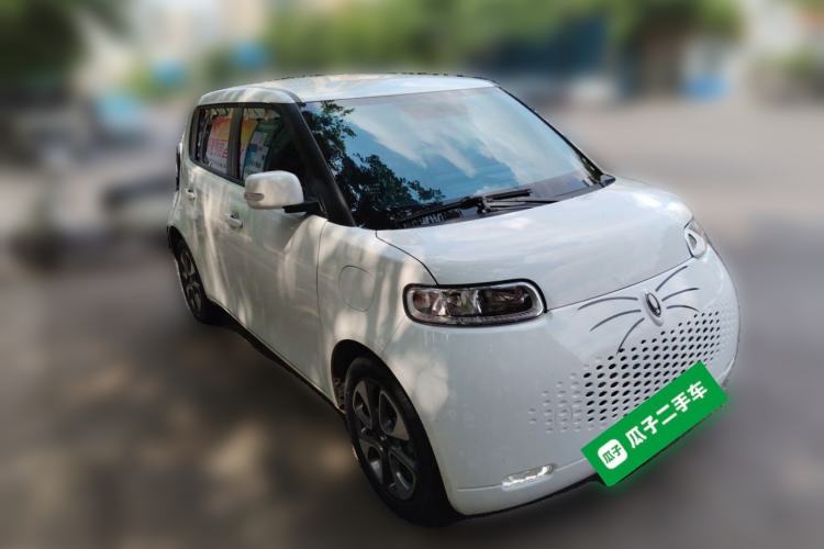 Used ORA White Cat 2022 Upgraded Model 305km Range Luxury Version Lithium-Ion Battery Front Right 45 Deg