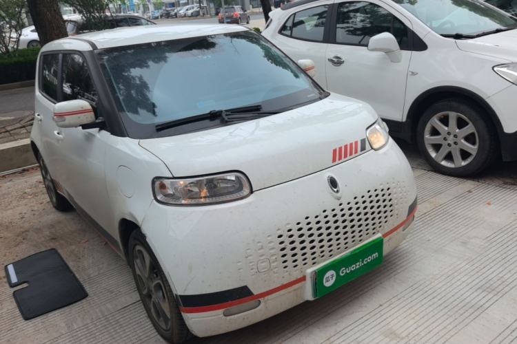 Used ORA White Cat 2022 Upgraded Model 305km Range Luxury Version Lithium-Ion Battery Front Right 45 Deg