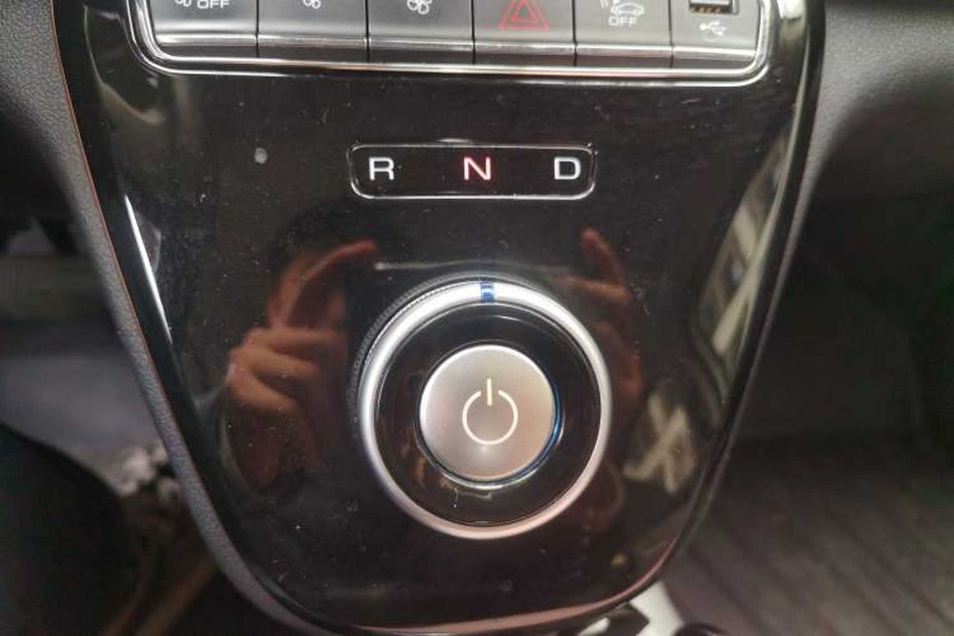 Used ORA White Cat 2022 Xiaoyue Mao Edition 401 km Flagship Model Lithium Ternary Gear Lever