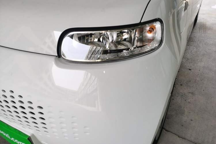 Used ORA White Cat 2022 Upgraded Model 305km Comfort Version Lithium-Ion Battery Left Front Headlight