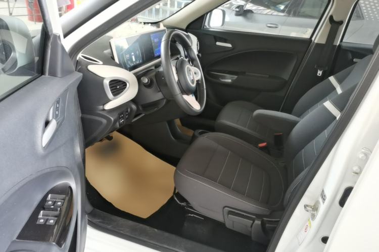 Used ORA White Cat 2022 Upgraded Model 305km Comfort Version Lithium-Ion Battery Left Front Seat