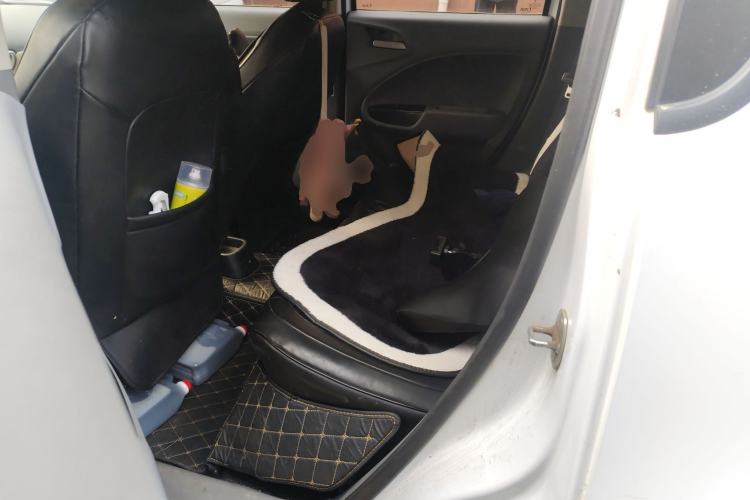 Used ORA White Cat 2022 Upgraded Model 305km Range Luxury Version Lithium-Ion Battery Left Rear Seat