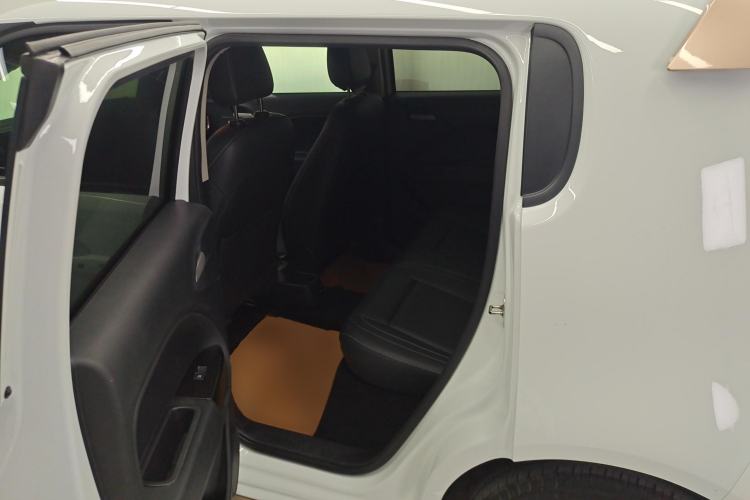 Used ORA White Cat 2022 Xiaoyue Mao Edition 401 km Flagship Model Lithium Ternary Left Rear Seat
