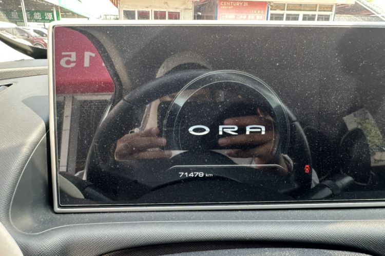 Used ORA White Cat 2022 Upgraded Model 305km Range Luxury Version Lithium-Ion Battery Odometer Close Up
