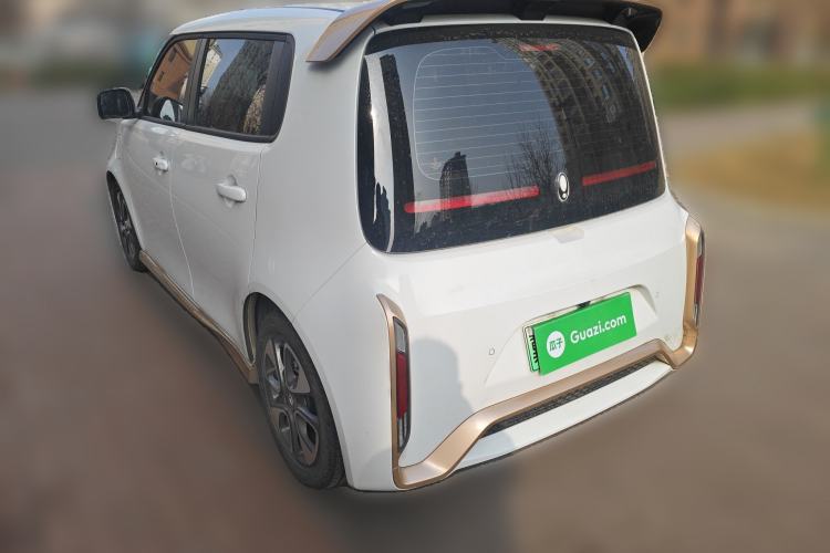Used ORA White Cat 2022 Xiaoyue Mao Edition 401 km Flagship Model Lithium Ternary Rear Left 45 Deg